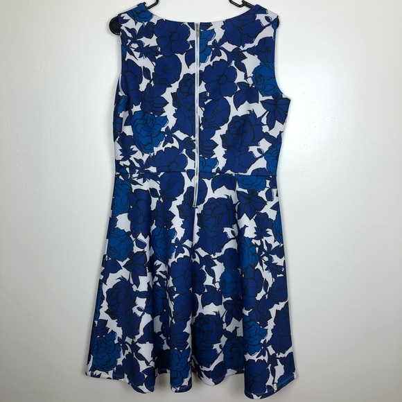 New York & Company Stretch Floral Dress - Picture 5 of 7